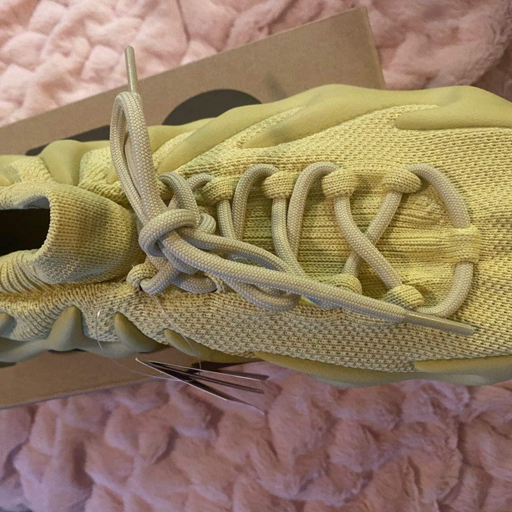 YEEZY 450 Sulfur size 11. New with tags GENUINE